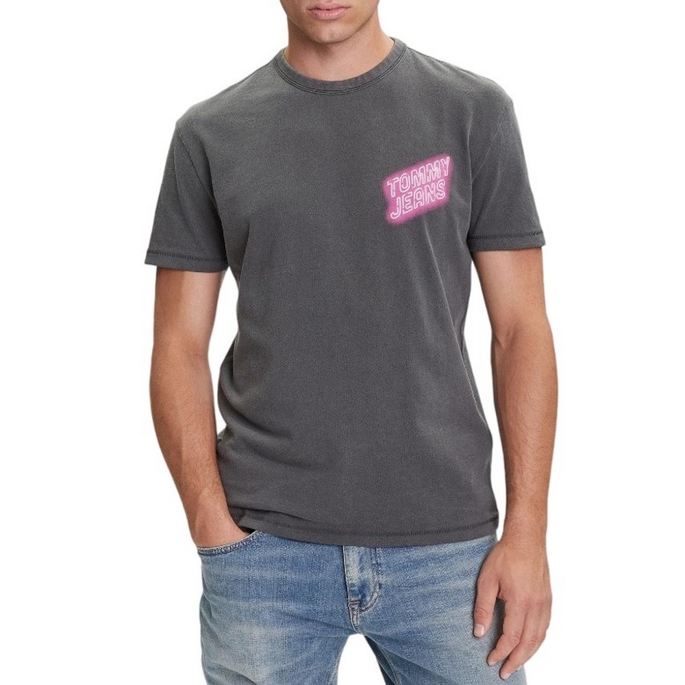 TOMMY JEANS REG NOVELTY FAIR TEE EXT T-SHIRT ΜΠΛΟΥΖΑ ΑΝΔΡΙΚΗ BLACK/PINK