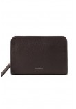 CALVIN KLEIN FOIL EMBOSS SMALL WASHBAG ΤΣΑΝΤΑ ΑΝΔΡΙΚΗ DARK BROWN