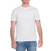 GUESS EMBOSSED LOGO TEE T-SHIRT ΜΠΛΟΥΖΑ ΑΝΔΡΙΚΗ WHITE