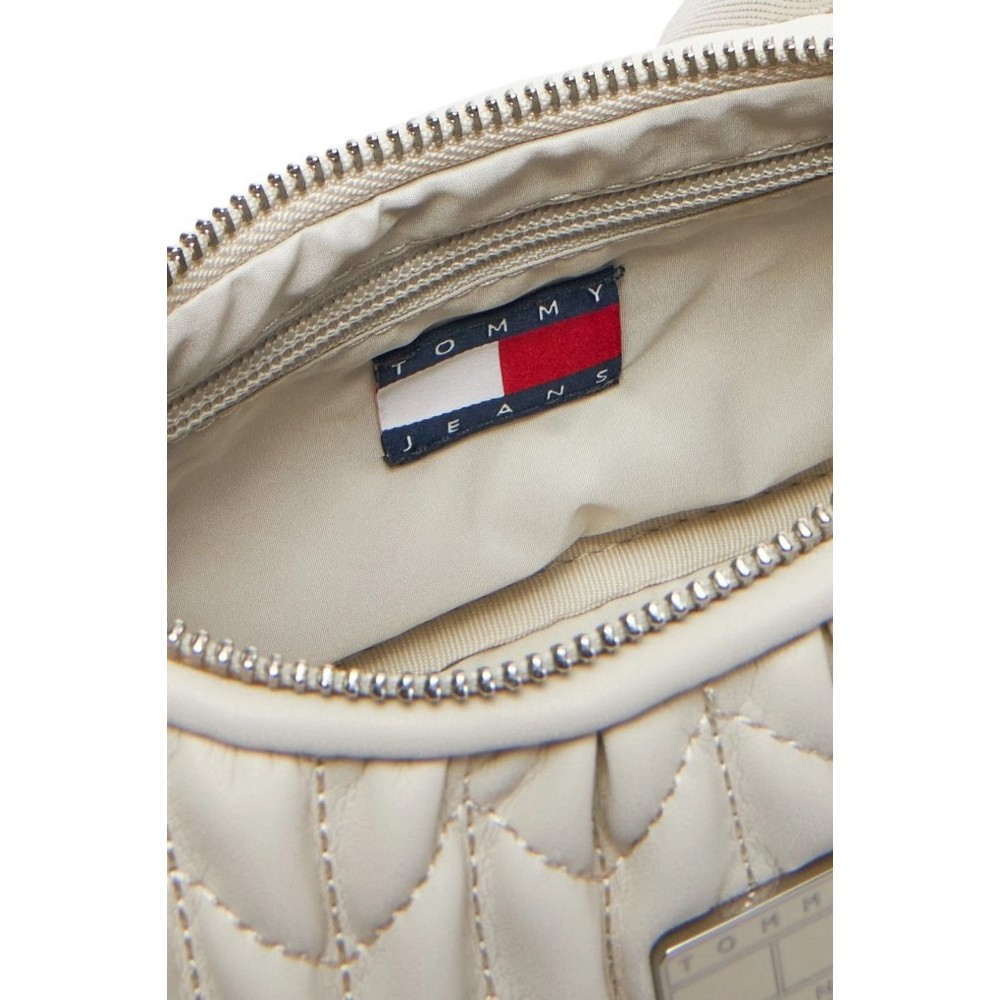 TOMMY JEANS ICONIC SHOULDER QUILTED ΤΣΑΝΤΑ ΓΥΝΑΙΚΕΙΑ OFF WHITE
