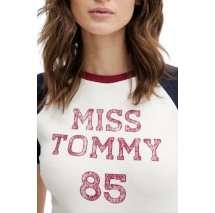 TOMMY JEANS SLIM SH MISS TOMMY TEE T-SHIRT ΜΠΛΟΥΖΑ ΓΥΝΑΙΚΕΙΑ OFF WHITE