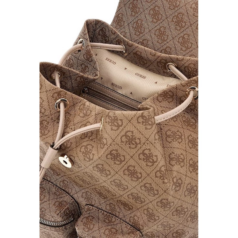 GUESS MANHATTAN II FLAP BACKPACK ΤΣΑΝΤΑ ΓΥΝΑΙΚΕΙΑ LATTE