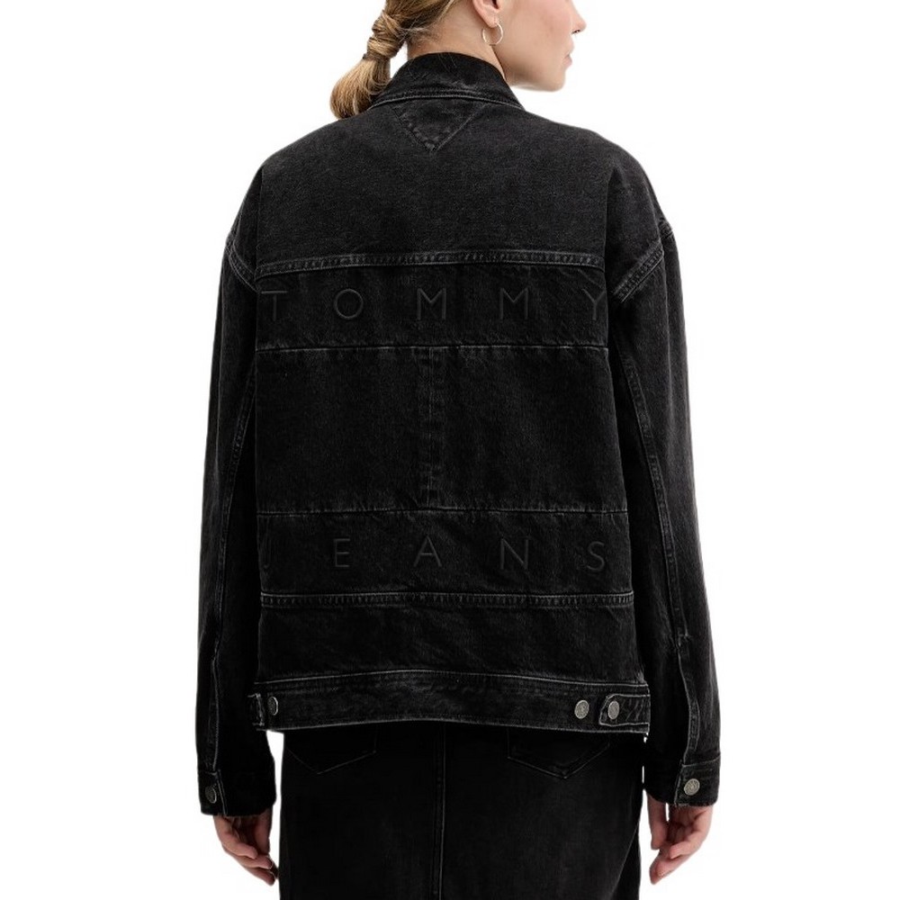 TOMMY JEANS OVSZ TRCKR JKT FLAG EI6081 EXT ΤΖΙΝ ΜΠΟΥΦΑΝ ΓΥΝΑΙΚΕΙΟ DENIM BLACK