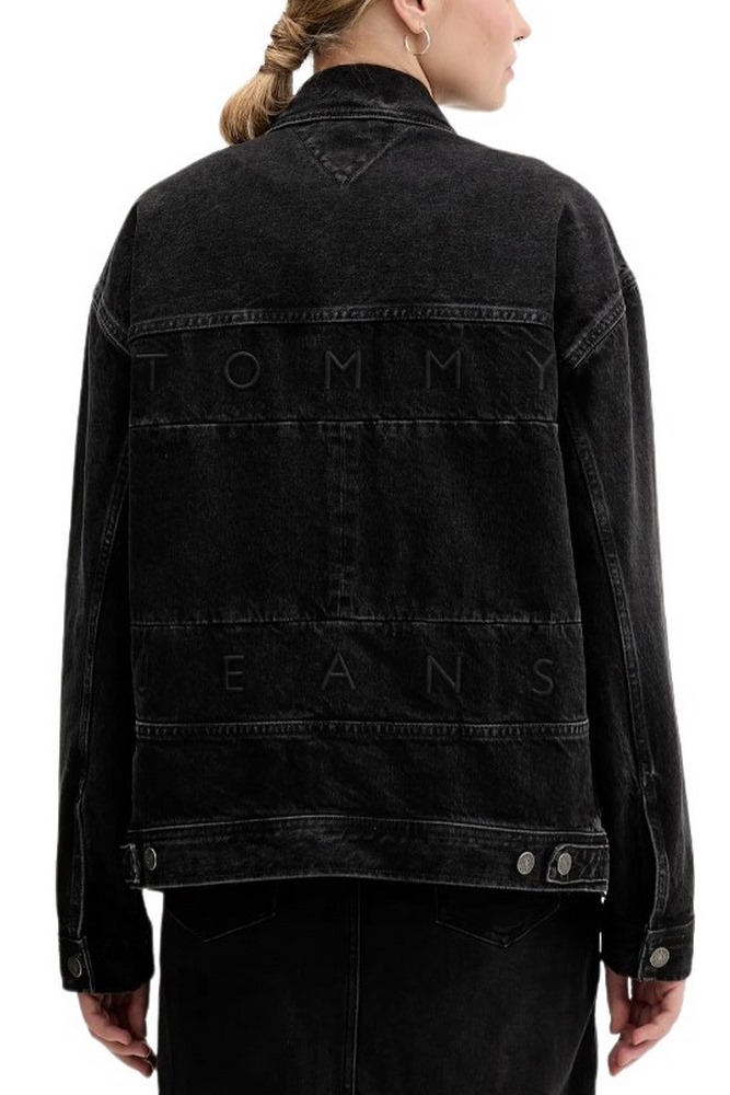 TOMMY JEANS OVSZ TRCKR JKT FLAG EI6081 EXT ΤΖΙΝ ΜΠΟΥΦΑΝ ΓΥΝΑΙΚΕΙΟ DENIM BLACK