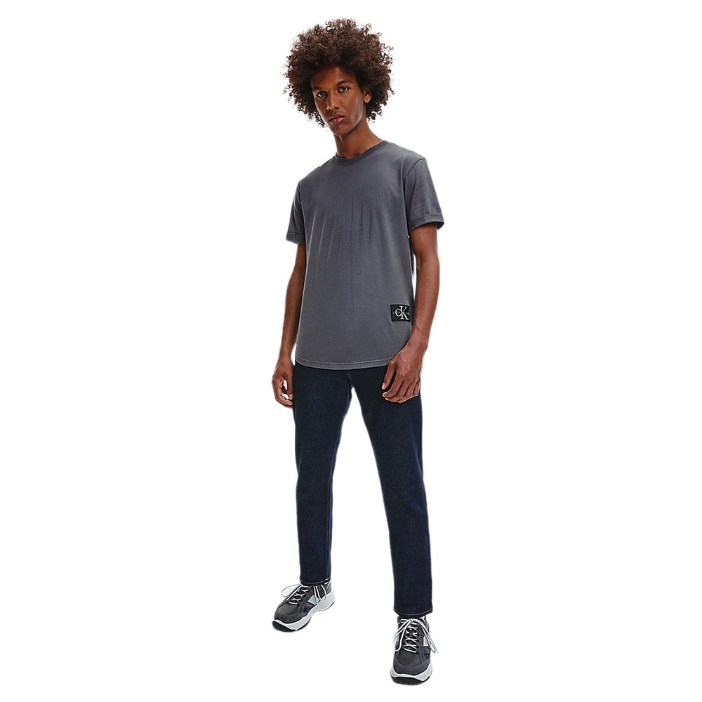 CALVIN KLEIN JEANS BADGE TURN UP SLEEVE  T-SHIRT ΑΝΤΡΙΚΟ GREY