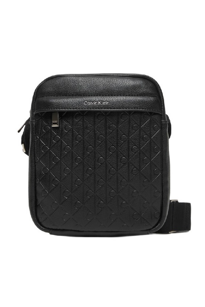 CALVIN KLEIN EMBLEM EMBOSS REPORTER ΤΣΑΝΤΑ ΑΝΔΡΙΚΗ BLACK