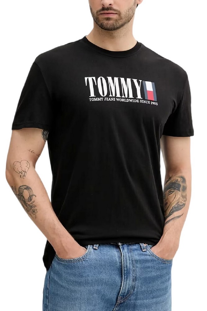 TOMMY JEANS REG TOMMY DNA FLAG TEE T-SHIRT ΜΠΛΟΥΖΑ ΑΝΔΡΙΚΗ BLACK