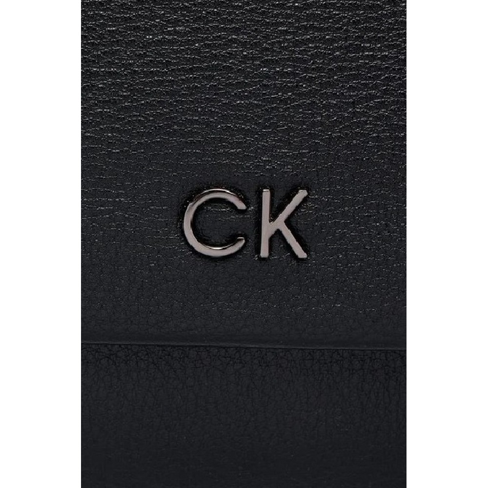 CALVIN KLEIN JEANS  DAILY SHOULDER BAG PEBBLE BLACK