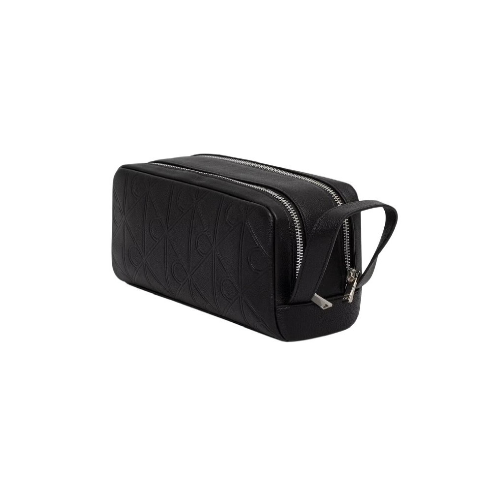 CALVIN KLEIN XL EMBLEM AOP EMBOSS DOPP KIT ΤΣΑΝΤΑ ΑΝΔΡΙΚΗ BLACK
