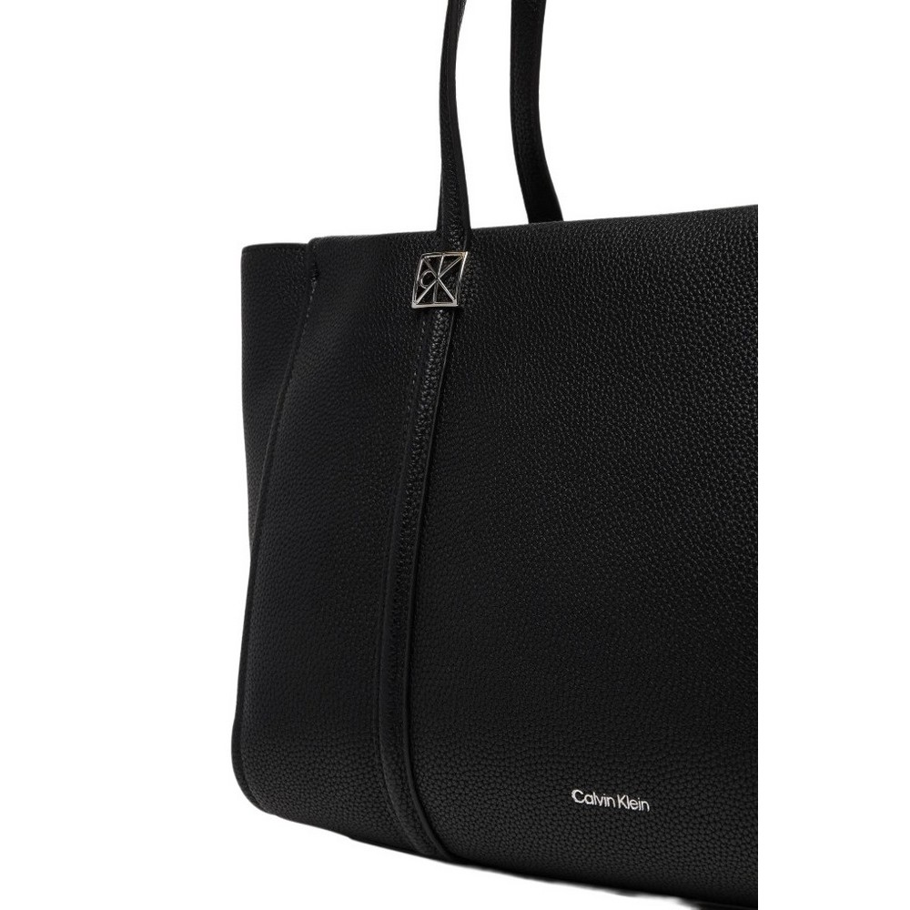 CALVIN KLEIN EMBLEM HW PEBBLE TOTE ΤΣΑΝΤΑ ΓΥΝΑΙΚΕΙΑ BLACK