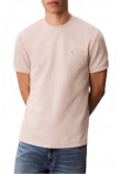 CALVIN KLEIN JEANS SLIM MICRO WAFFLE CREWNK T-SHIRT ΜΠΛΟΥΖΑ ΑΝΔΡΙΚΗ BEIGE