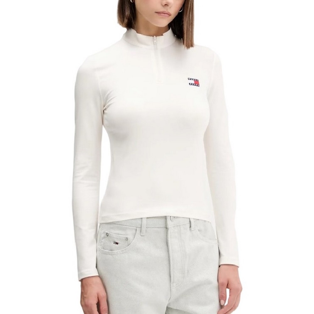 TOMMY JEANS  SLIM 1/4ZIP BADGE MCKNCK LS ΜΠΛΟΥΖΑ ΓΥΝΑΙΚΕΙΑ OFF WHITE