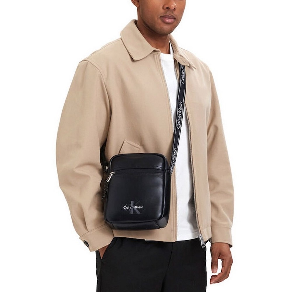 CALVIN KLEIN BOLD LOGO WEBBING REPORTER ΤΣΑΝΤΑ ΑΝΔΡΙΚΗ BLACK