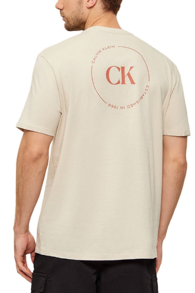 CALVIN KLEIN JEANS 30S EU WHOLESALE JEANS GRAPHICS T-SHIRT ΜΠΛΟΥΖΑ ΑΝΔΡΙΚΗ BEIGE