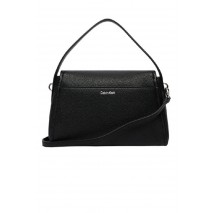 CALVIN KLEIN EMBLEM HW PEBBLE SHOULDER BAG 25 ΤΣΑΝΤΑ ΓΥΝΑΙΚΕΙΑ BLACK