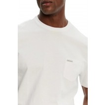 GUESS JEANS SS CN REG PKT TEE ΜΠΛΟΥΖΑ ΑΝΔΡΙΚΗ WHITE