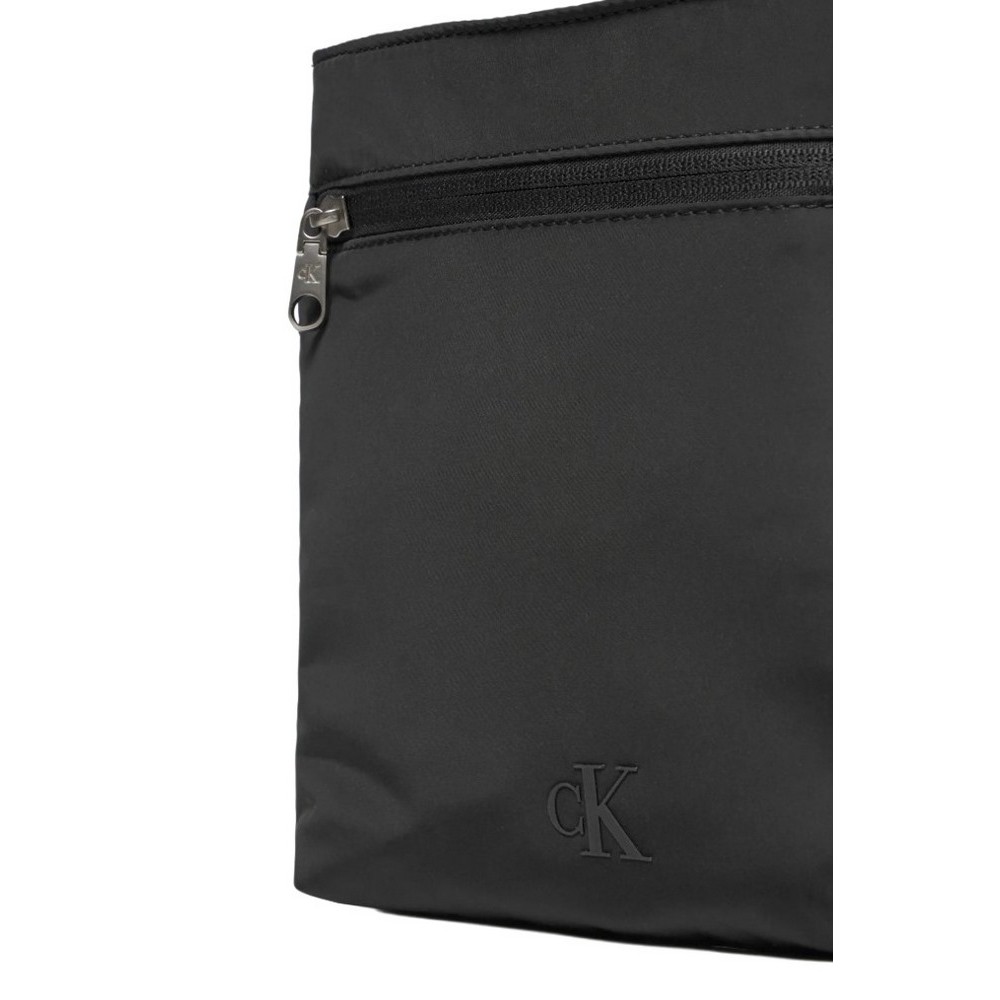 CALVIN KLEIN JEANS ULTRALIGHT FLATPACK18 NY ΤΣΑΝΤΑ ΑΝΔΡΙΚΗ BLACK