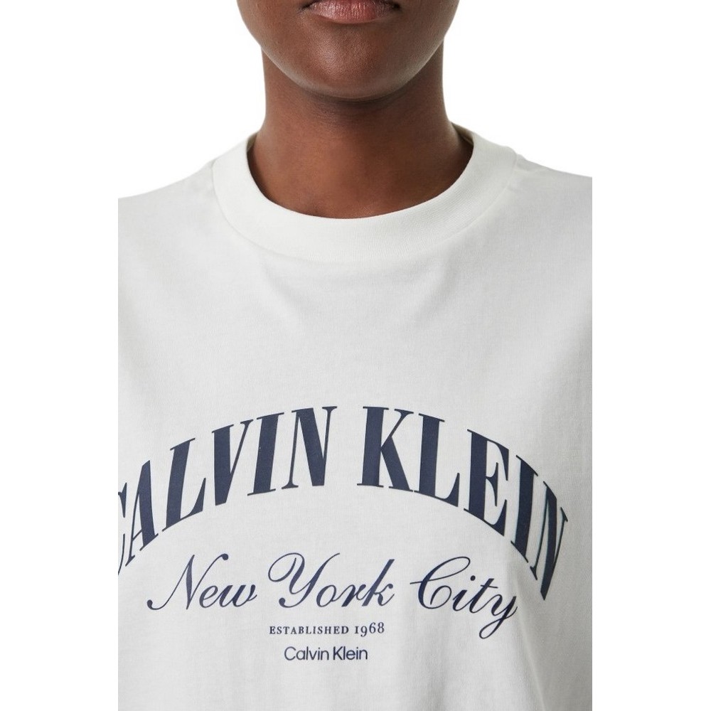 CALVIN KLEIN JEANS CROPPED BOXY HERITAGE CREST T-SHIRT ΜΠΛΟΥΖΑ ΓΥΝΑΙΚΕΙΑ BRIGHT WHITE