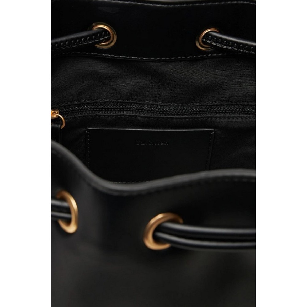 CALVIN KLEIN RAISED CK LARGE BUCKET BAG ΤΣΑΝΤΑ ΓΥΝΑΙΚΕΙΑ BLACK