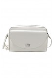 CALVIN KLEIN DAILY CAMERA BAG PEBBLE ΤΣΑΝΤΑ ΓΥΝΑΙΚΕΙΑ BRIGHT WHITE