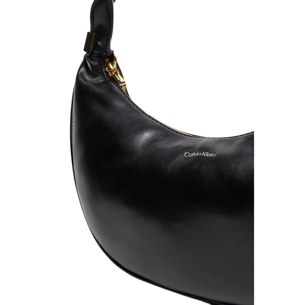 CALVIN KLEIN PINCHED SOFT CRESCENT SM ΤΣΑΝΤΑ ΓΥΝΑΙΚΕΙΑ BLACK