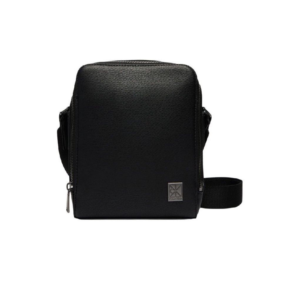 CALVIN KLEIN EMBLEM HW REPORTER ΤΣΑΝΤΑ ΑΝΔΡΙΚΗ BLACK