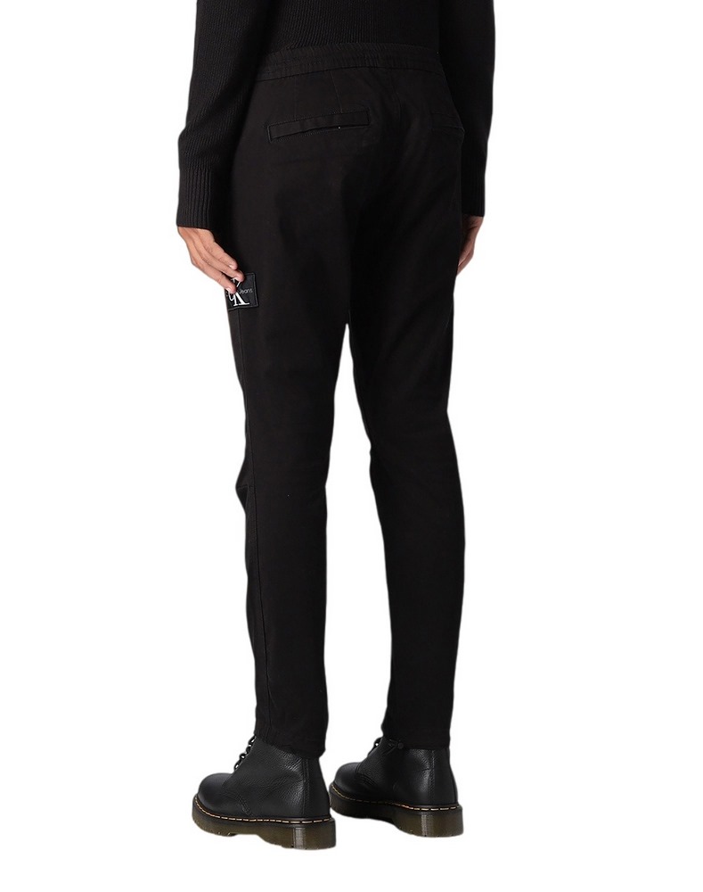 CALVIN KLEIN JEANS MONOLOGO BADGE CASUAL CHINO ΠΑΝΤΕΛΟΝΙ ΑΝΔΡΙΚΟ BLACK