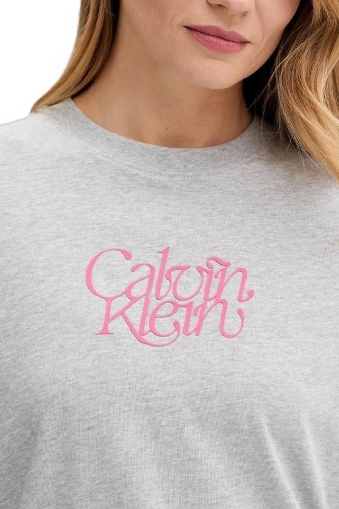 CALVIN KLEIN JEANS FITTED SCRIPT CALVIN KLEIN T-SHIRT ΜΠΛΟΥΖΑ ΓΥΝΑΙΚΕΙΑ GREY