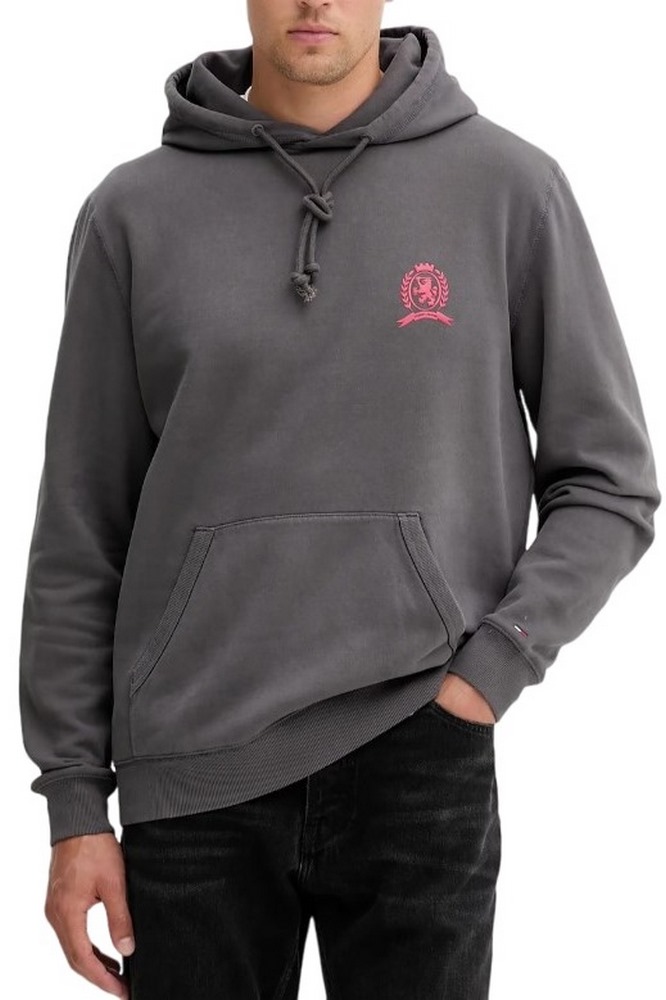 TOMMY JEANS REG WASHED CREST PLAY HOOD ΜΠΛΟΥΖΑ ΦΟΥΤΕΡ ΑΝΔΡΙΚΗ WASHED BLACK