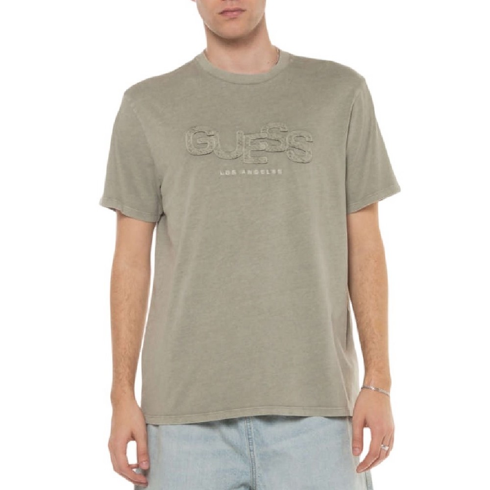 GUESS STACK TEE T-SHIRT ΜΠΛΟΥΖΑ ΑΝΔΡΙΚΗ KHAKI