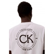 CALVIN KLEIN JEANS 20S APRIL GRAPHIC SEASONAL T-SHIRT ΜΠΛΟΥΖΑ ΑΝΔΡΙΚΗ BRIGHT WHITE