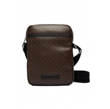 CALVIN KLEIN EMBLEM AOP COATED SLIM REPORTER ΤΣΑΝΤΑ ΑΝΔΡΙΚΗ BROWN