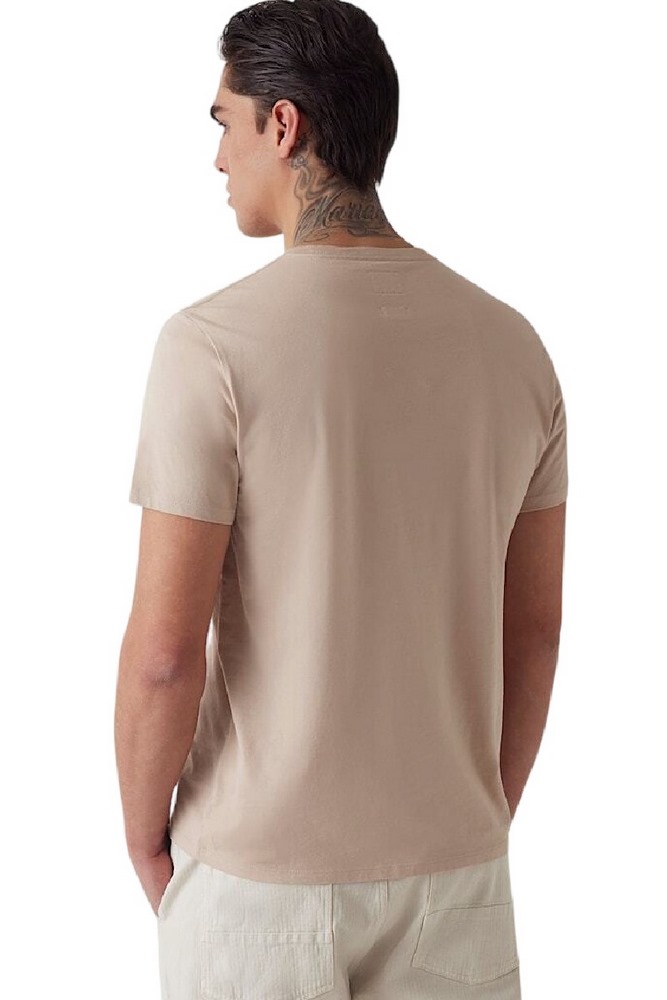GUESS EMB PIMA CREW T-SHIRT ΜΠΛΟΥΖΑ ΑΝΔΡΙΚΗ ECRU