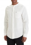 TOMMY JEANS REG LINEN MX BAND CLLR SHIRT ΠΟΥΚΑΜΙΣΟ ΑΝΔΡΙΚΟ ECRU