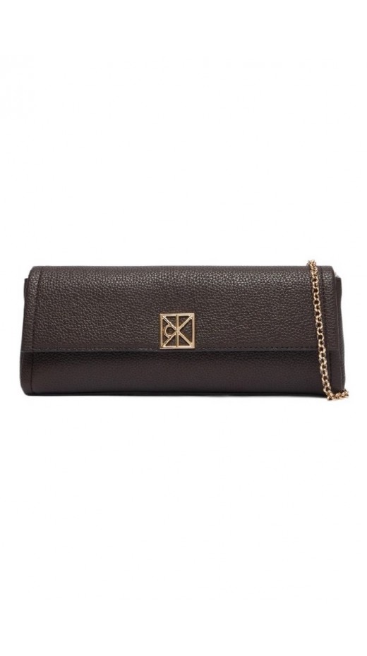 CALVIN KLEIN EMBLEM HW PEBBLE CLUTCH ΤΣΑΝΤΑ ΓΥΝΑΙΚΕΙΑ BROWN