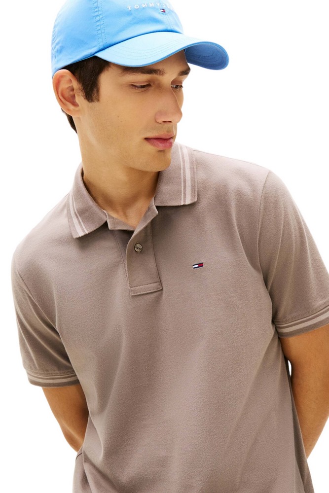 TOMMY JEANS REG TIPPED POLO T-SHIRT ΜΠΛΟΥΖΑ ΑΝΔΡΙΚΗ TAUPE