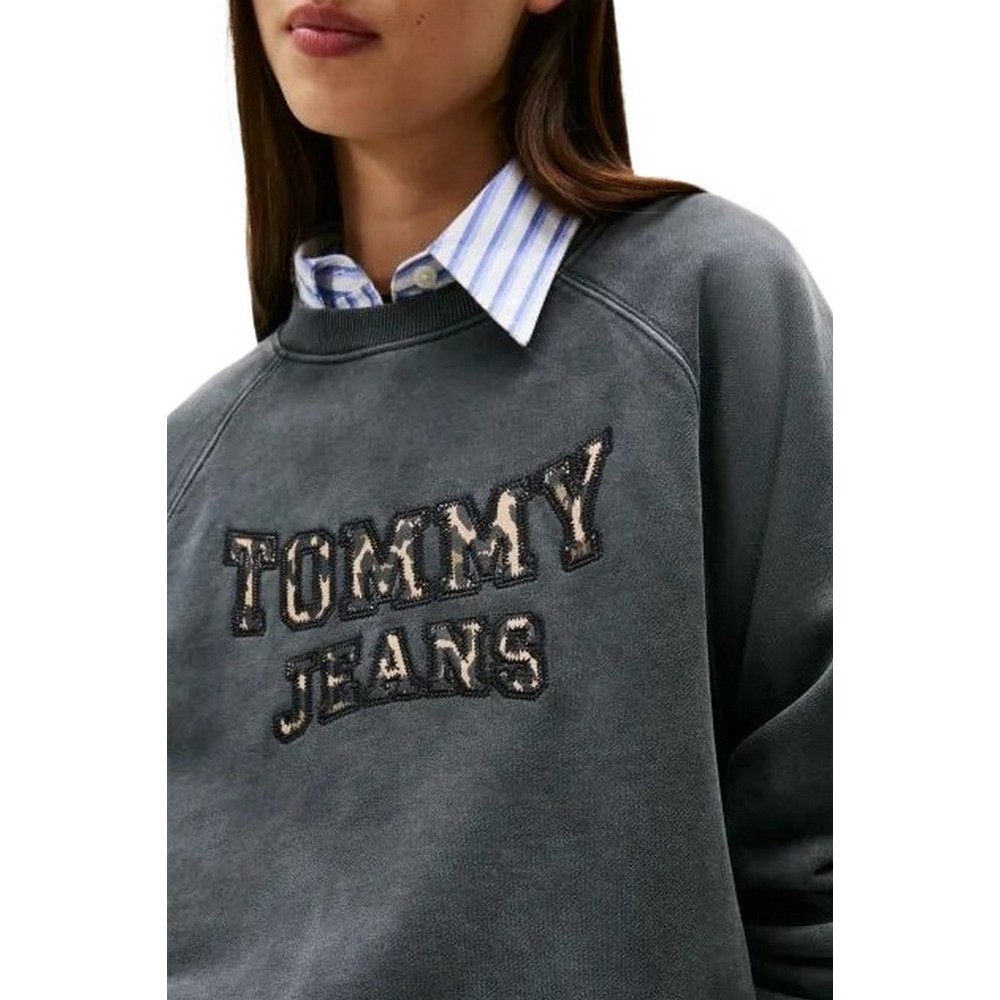 TOMMY JEANS  BXY LEOPARD VARSITY CREW ΜΠΛΟΥΖΑ ΦΟΥΤΕΡ ΓΥΝΑΙΚΕΙΑ WASHED BLACK