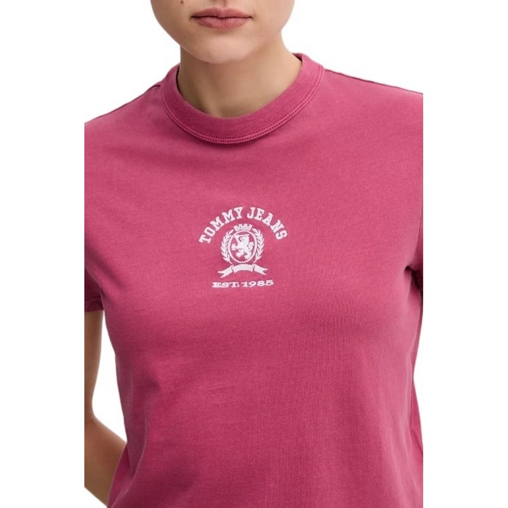 TOMMY JEANS REG SH VARSITY CREST TEE T-SHIRT ΜΠΛΟΥΖΑ ΓΥΝΑΙΚΕΙΑ BERRY
