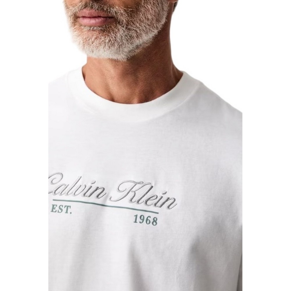 CALVIN KLEIN JEANS 20S CALVIN RSRT CURSIVE GRAPH T-SHIRT ΜΠΛΟΥΖΑ ΑΝΔΡΙΚΗ BRIGHT WHITE