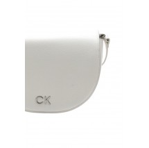 CALVIN KLEIN DAILY SADDLE BAG PEBBLE ΤΣΑΝΤΑ ΓΥΝΑΙΚΕΙΑ BRIGHT WHITE