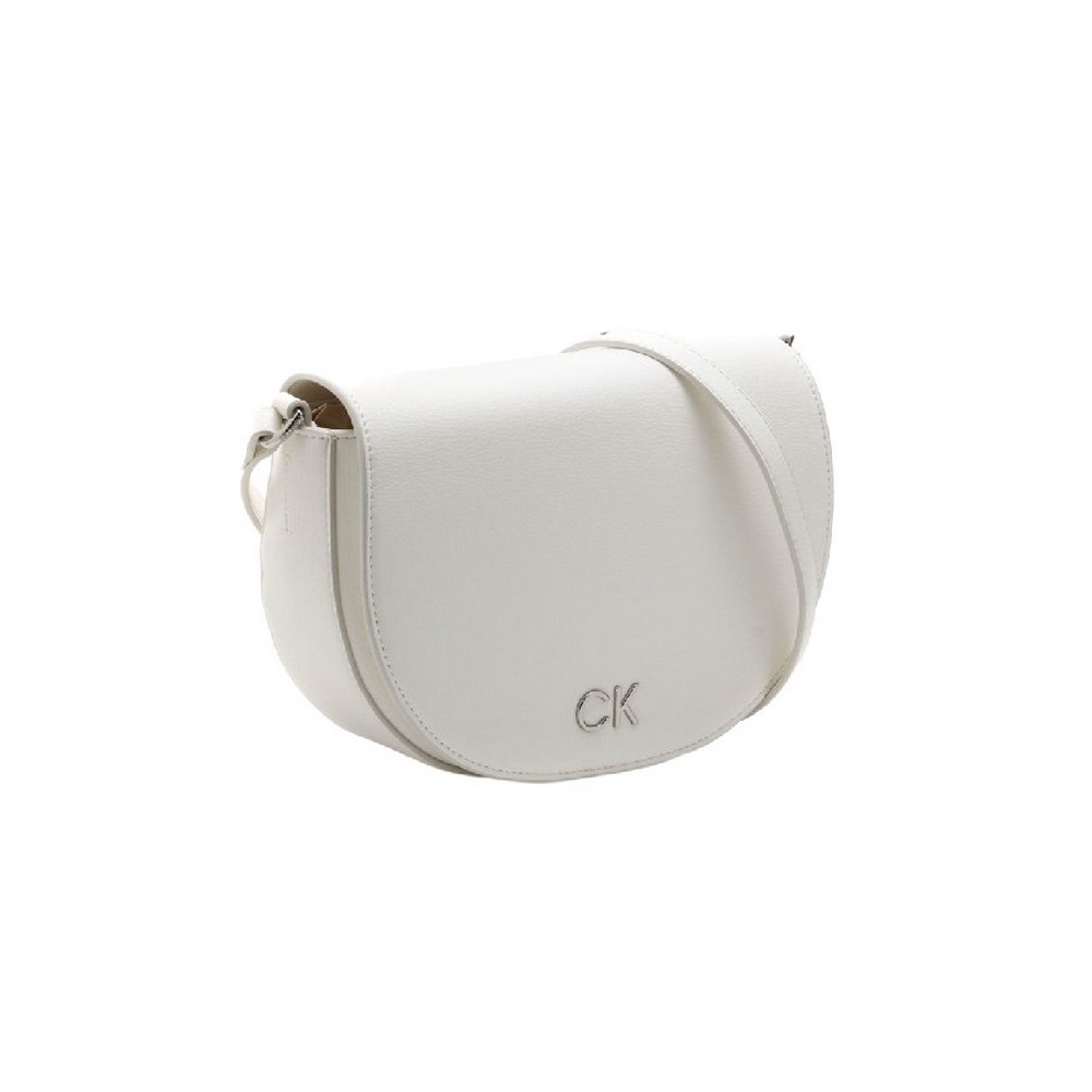 CALVIN KLEIN DAILY SADDLE BAG PEBBLE ΤΣΑΝΤΑ ΓΥΝΑΙΚΕΙΑ BRIGHT WHITE