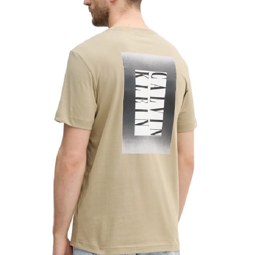 CALVIN KLEIN JEANS OMBRE TEXT BOX TEE T-SHIRT ΜΠΛΟΥΖΑ ΑΝΔΡΙΚΗ KHAKI