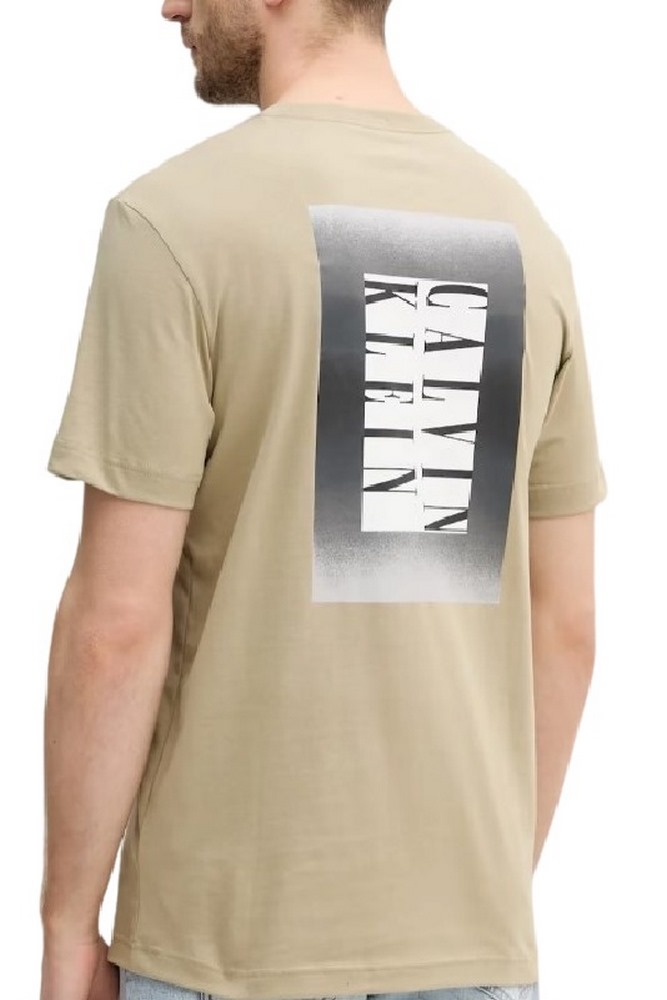 CALVIN KLEIN JEANS OMBRE TEXT BOX TEE T-SHIRT ΜΠΛΟΥΖΑ ΑΝΔΡΙΚΗ KHAKI