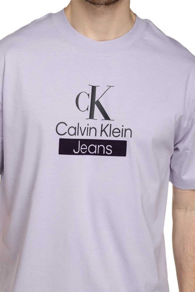 CALVIN KLEIN STACKED ARCHIVAL TEE T-SHIRT ΑΝΔΡΙΚΟ LILA