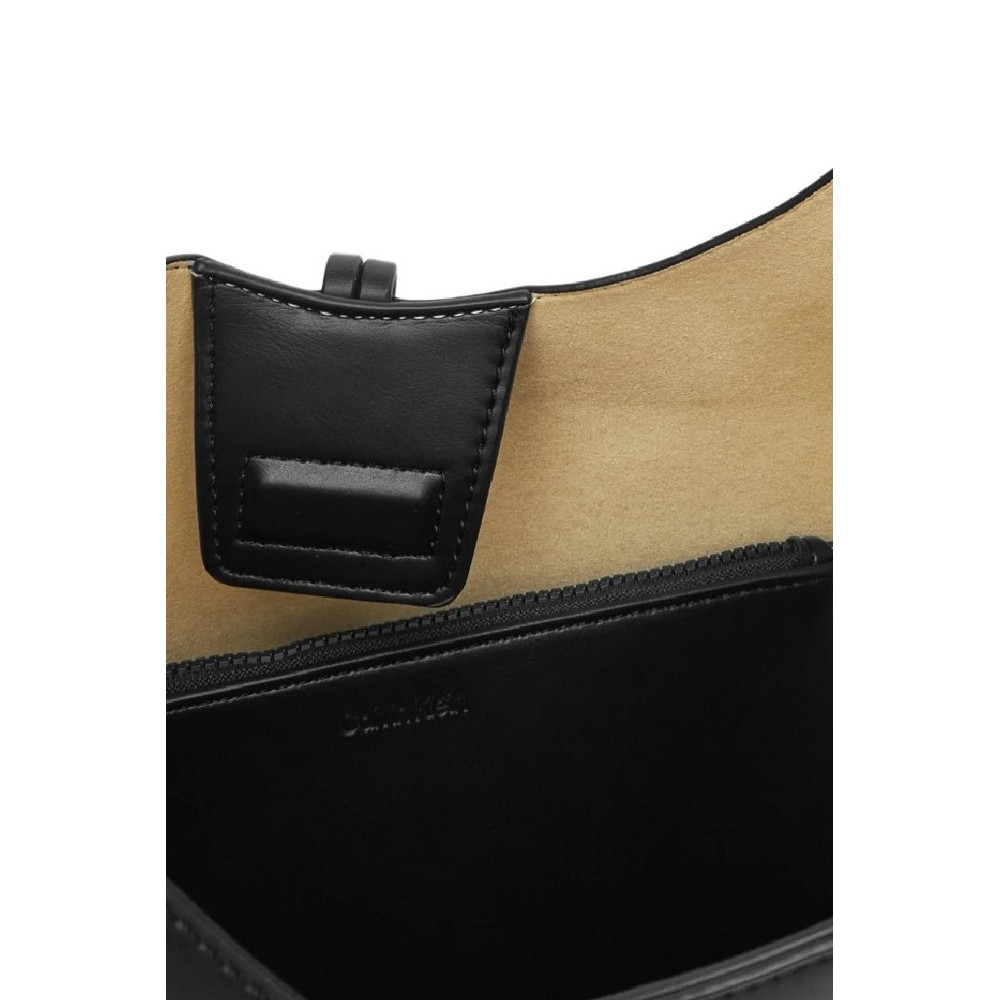 CALVIN KLEIN STN LCK SLCHY SMLL S ΤΣΑΝΤΑ ΓΥΝΑΙΚΕΙΑ BLACK