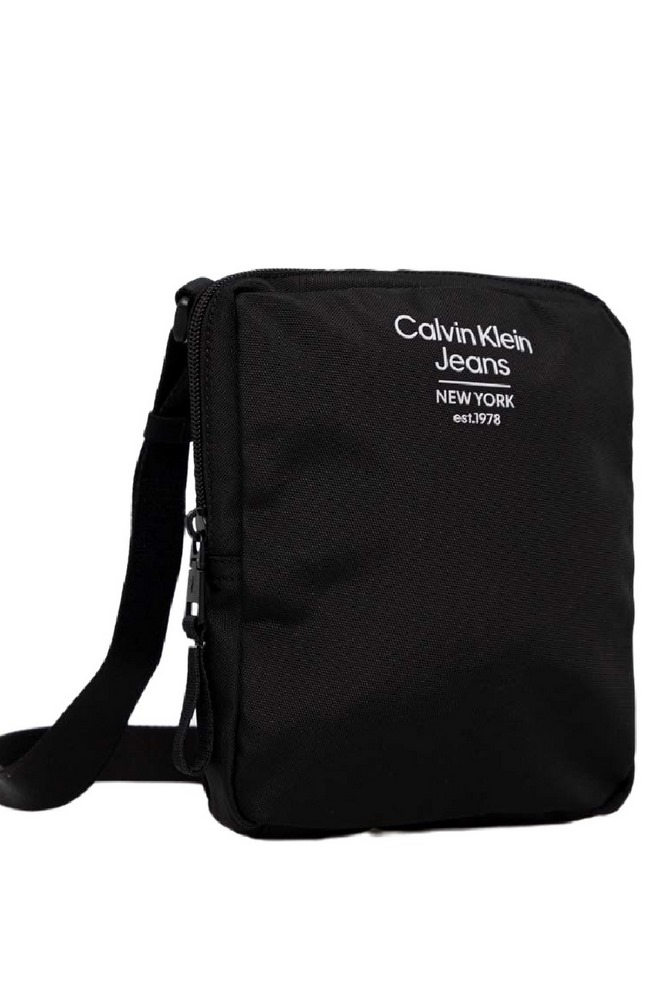 CALVIN KLEIN JEANS SPORT ESSENTIALS REPORTER18 EST ΤΣΑΝΤΑ ΑΝΔΡΙΚΗ BLACK