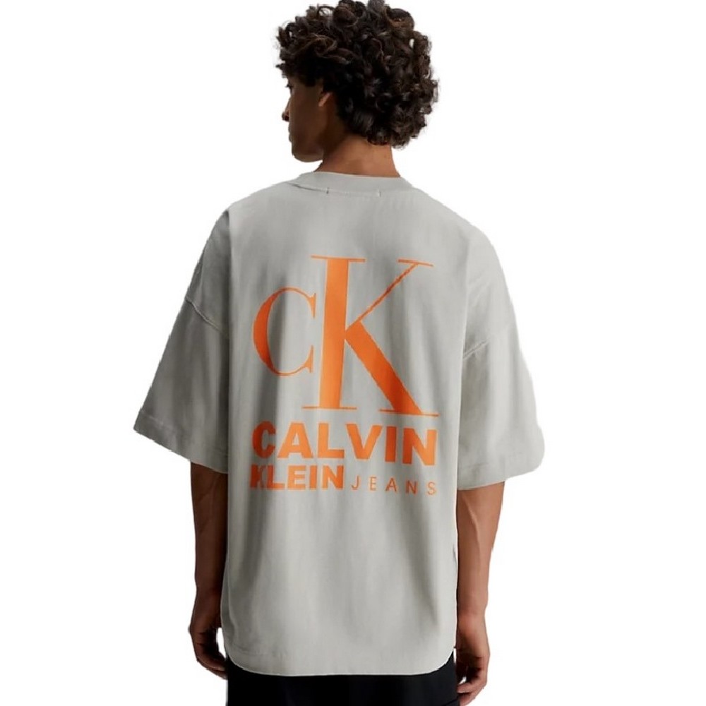 CALVIN KLEIN JEANS BOLD LOGO VARSITY TEE ΜΠΛΟΥΖΑ ΑΝΔΡΙΚΗ TAUPE