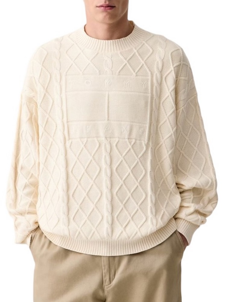 TOMMY JEANS RLX FLAG CABLE SWEATER EXT ΜΠΛΟΥΖΑ ΠΛΕΚΤΗ ΑΝΔΡΙΚΗ CREAMY WHITE