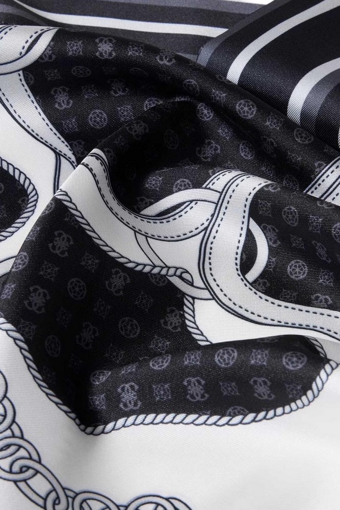 GUESS PRINTED BANDANA 70 X 70 ΑΞΕΣΟΥΑΡ ΜΑΝΤΟ ΓΥΝΑΙΚΕΙΟ BLACK