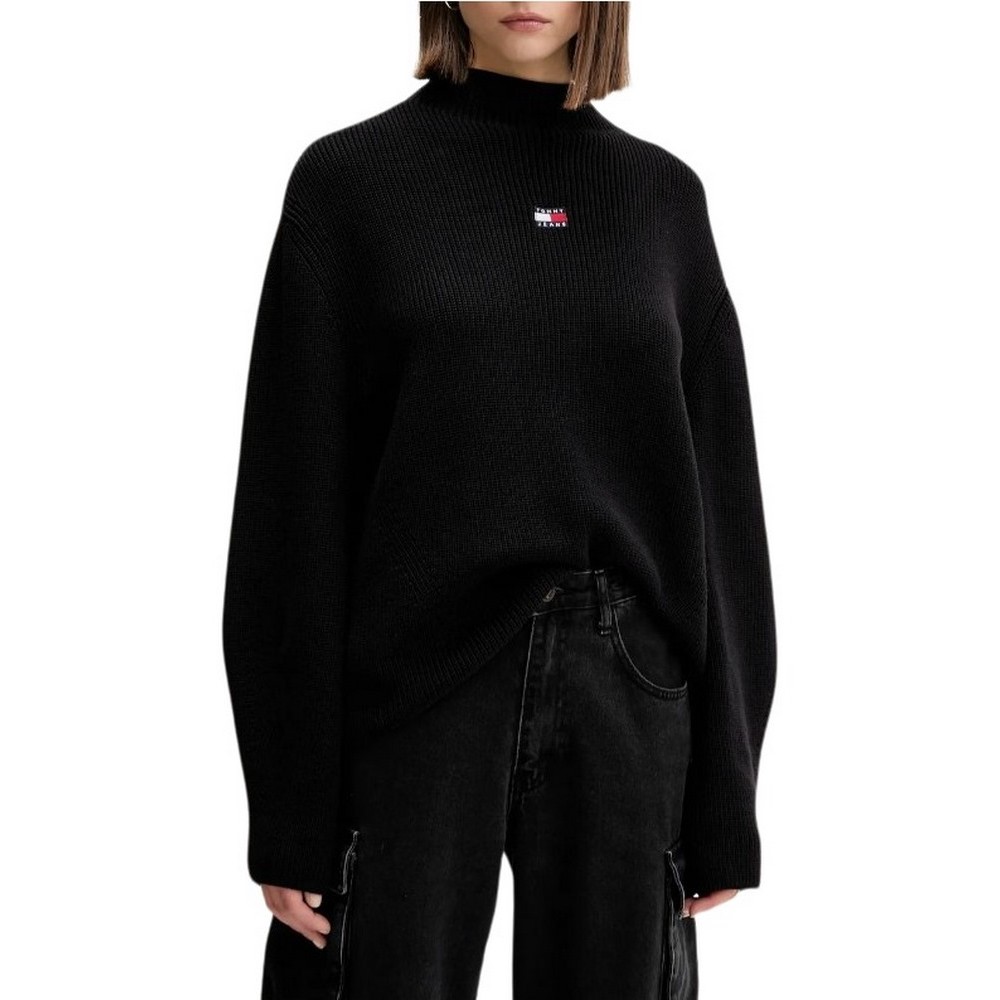 TOMMY JEANS MOCKNECK BADGE SWEATER ΜΠΛΟΥΖΑ ΠΛΕΚΤΗ ΓΥΝΑΙΚΕΙΑ BLACK
